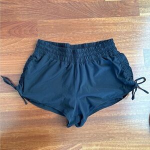 Offline by Aerie Black “Hot Stuff” Shorts